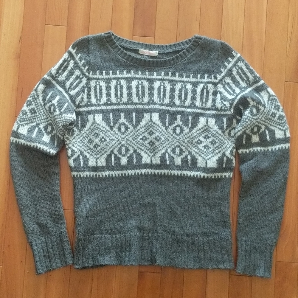 Ladies Sweater - Size L